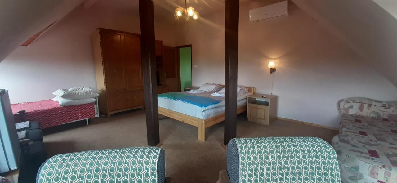 Nagy Vendeghaz Hotel บาดัคชอยโตมาย ภายนอก รูปภาพ